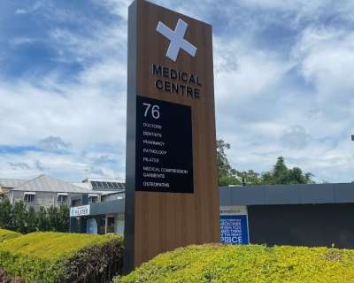Newmarket Medical Centre Pylon Sign